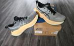 Asics Superblast 41.5 en bon état, Enlèvement ou Envoi, Comme neuf, Asics