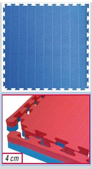 8 tapis puzzle 100 x 100 x 4 cm, les tapis sont neufs. beschikbaar voor biedingen