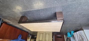 Salontafel marmer beschikbaar voor biedingen