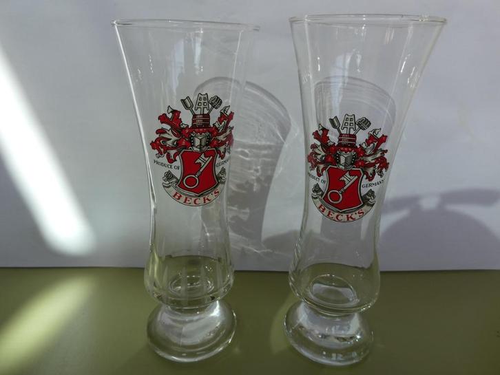 Twee Duitse Beck's bierglazen, Verzamelen, Glas en Drinkglazen, Nieuw, Bierglas, Ophalen of Verzenden