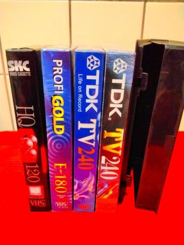 LOT DE 4 CASSETTES VIDEO VIERGES NEUVES ET 1 BOITIER, Enlèvement, Neuf