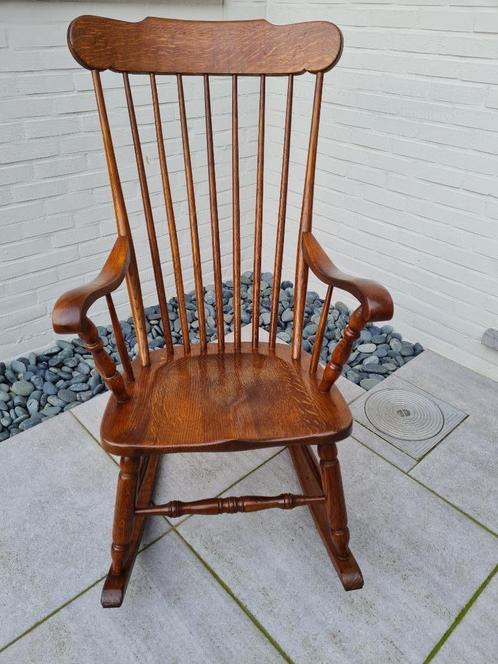 Prachtige stevige schommelstoel met spijlen, Verzamelen, Retro, Ophalen of Verzenden