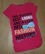 Outfitters Nation donkerroze tshirt met print (140), Meisje, Outfitters Nation, Ophalen of Verzenden, Zo goed als nieuw