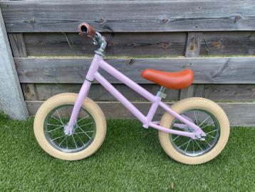Roze loopfiets, Fietsen en Brommers, Ophalen, Zo goed als nieuw, Minder dan 16 inch, Sjoef