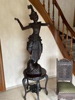 Birmaans houten beeld (bijhorende tafel en stoel mogelijk), Antiek en Kunst, Kunst | Beelden en Houtsnijwerken, Ophalen