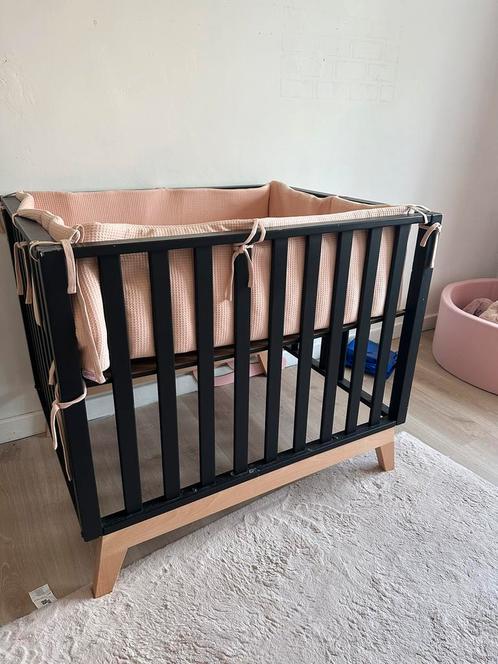 Baby box + toebehoren, Kinderen en Baby's, Babyparken, Zo goed als nieuw, Vierkant, In hoogte verstelbaar, Boxkleed, Ophalen