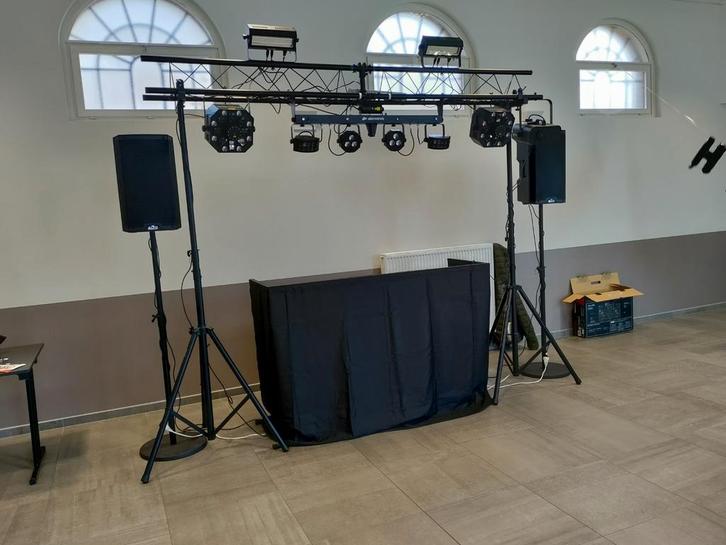 Beamz lichtbrug met trussbalk en 2 statieven, Muziek en Instrumenten, Dj-sets en Draaitafels, Zo goed als nieuw, Ophalen