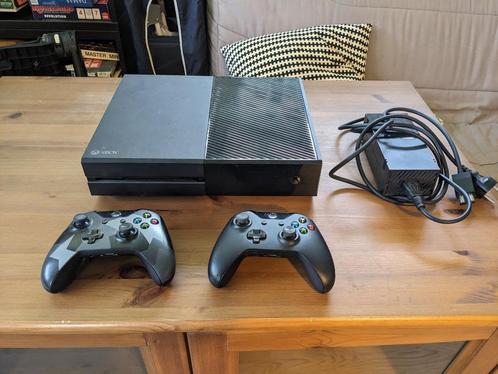 Xbox One + 2 manettes + 4 jeux, Games en Spelcomputers, Spelcomputers | Xbox One, Zo goed als nieuw, Xbox One, Met 2 controllers