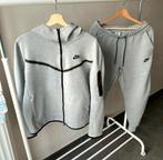 Polaire Nike Tech Original (en parfait état), Vêtements | Hommes, Packs de vêtements pour hommes, Comme neuf, Enlèvement ou Envoi