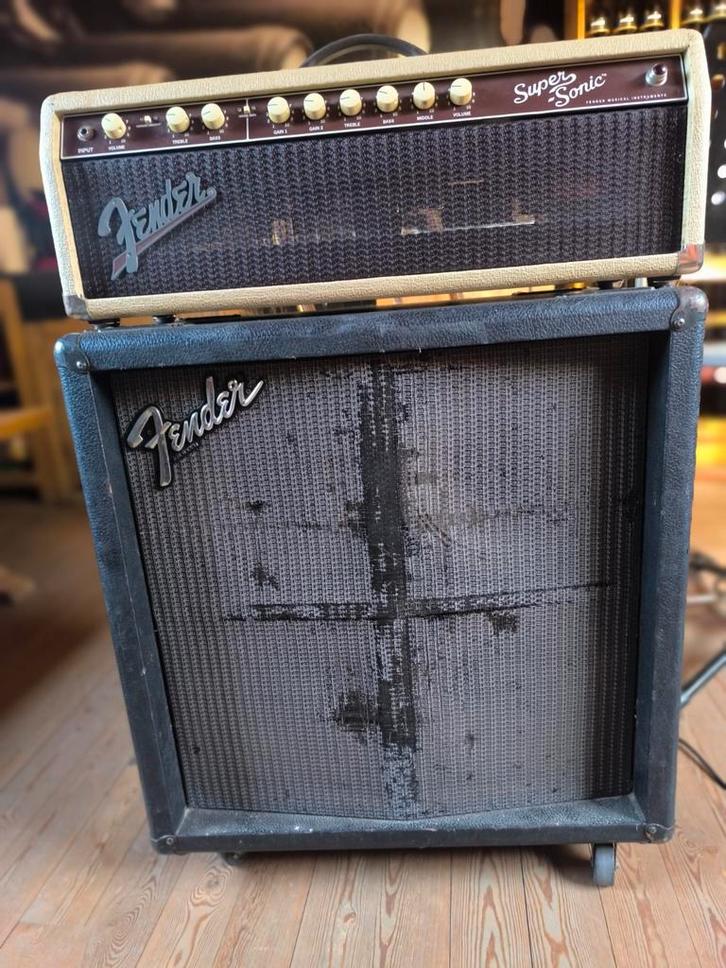 Fender Super Sonic 60 watt + fender Speaker cabinet, Muziek en Instrumenten, Versterkers | Bas en Gitaar, Gebruikt, Ophalen