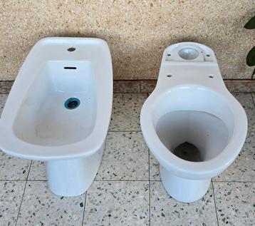 Bidet et WC sur pied neuf beschikbaar voor biedingen