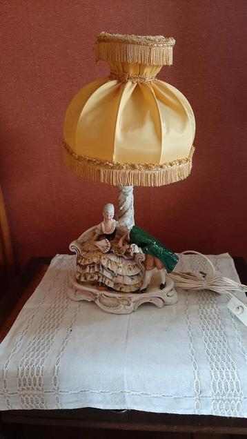 Jolie lampe vintage en faïence allemande 