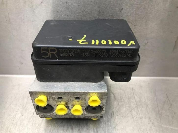 ABS POMP ABS Toyota Land Cruiser (J12) (|4451060070|), Auto-onderdelen, Overige Auto-onderdelen, Toyota, Gebruikt