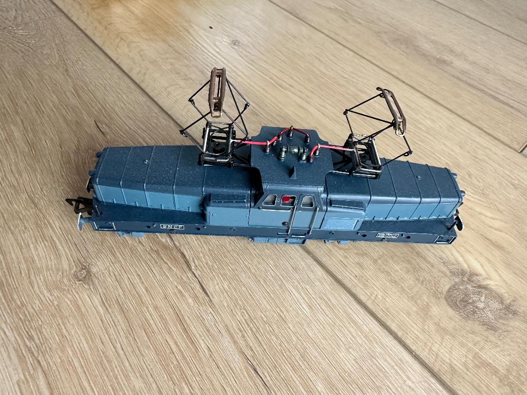 Fleischmann 1331 BB 12040 SNCF-motor., Hobby en Vrije tijd, Modeltreinen | H0, Gebruikt, Locomotief, Gelijkstroom, Fleischmann