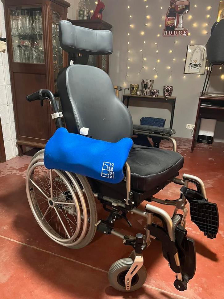 Chaise roulante, Diversen, Rolstoelen, Zo goed als nieuw, Duwrolstoel, Ophalen