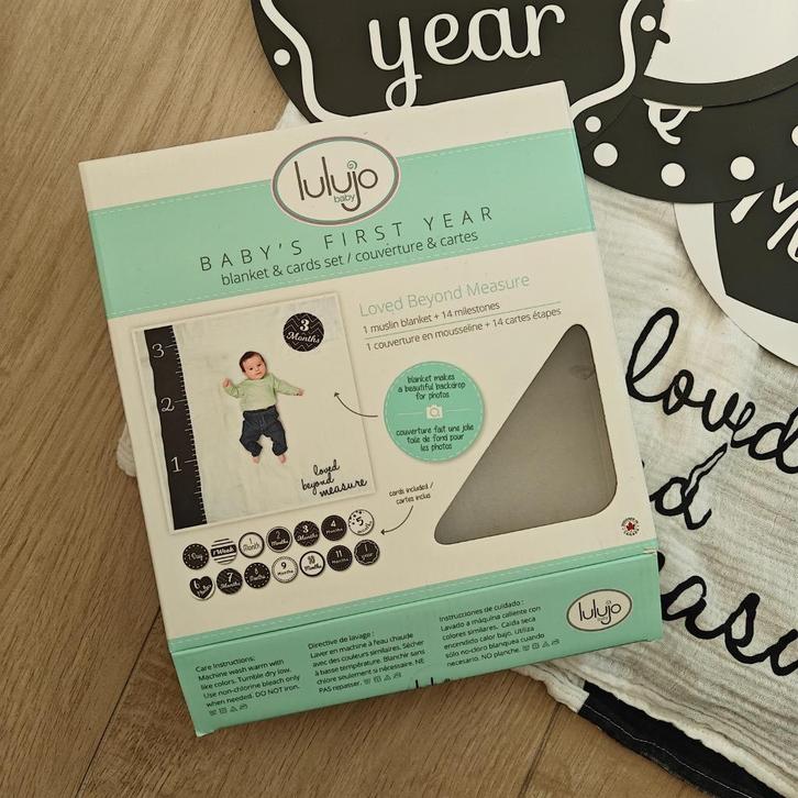 Lulujo - Baby's First Year, Kinderen en Baby's, Kraamcadeaus en Geboorteborden, Zo goed als nieuw, Geboortebord, Ophalen of Verzenden