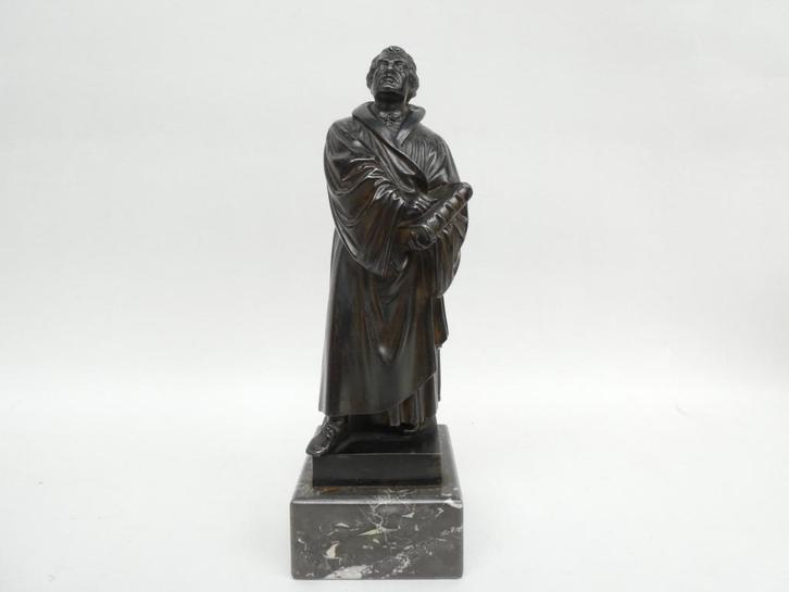 "Duitse theoloog Maarten Luther" ijzeren beeldje, Antiek en Kunst, Antiek | Religieuze voorwerpen, Ophalen