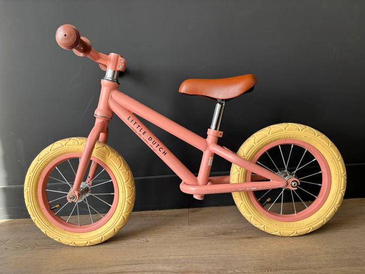 Little Dutch loopfiets roze, Fietsen en Brommers, Fietsen | Kinderfietsjes, Gebruikt, Minder dan 16 inch, Ophalen