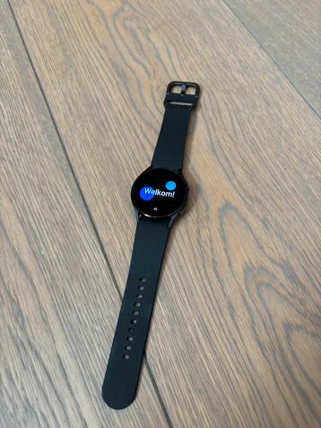 Samsung smartwatch 4 beschikbaar voor biedingen