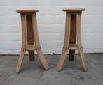 PAAR BRUTALIST HOGE BARKRUKKEN EIKENHOUT STAANDER, Ophalen