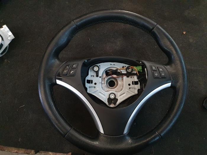 Volant d'un BMW 3-Serie, Autos : Pièces & Accessoires, Commande, BMW, Utilisé, 3 mois de garantie, Enlèvement ou Envoi