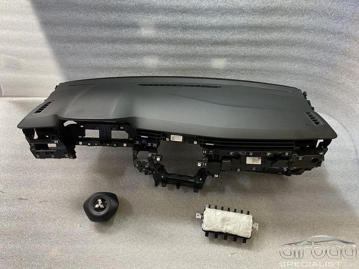 Mitsubishi Colt VII (VB) 2023+ dashboard + airbag set stuur, Auto-onderdelen, Dashboard en Schakelaars, Gebruikt, Ophalen of Verzenden