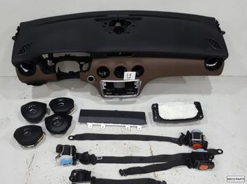 W176 AMG AIRBAG AIRBAGSET DASHBOARD ALLES LEVERBAAR ! beschikbaar voor biedingen