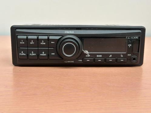 Clarion FZ102E Auto-radio/USB/AUX, Auto diversen, Autoradio's, Nieuw, Ophalen
