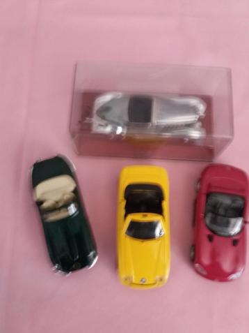 4 cabrio auto's scale 1/38 prima staat beschikbaar voor biedingen