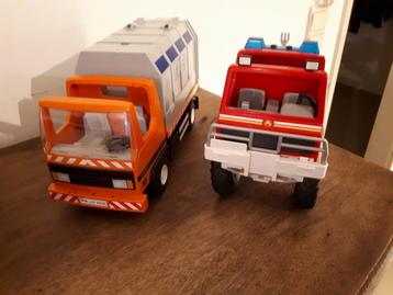 Gratis 2 speelgoed auto's beschikbaar voor biedingen