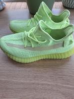 Yeezy boost, Kleding | Heren, Schoenen, Sneakers, Ophalen of Verzenden, Yeezy, Zo goed als nieuw