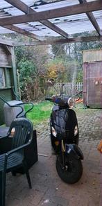 Riva scooter/brommer, Fietsen en Brommers, Snorfietsen en Snorscooters, Ophalen, Zo goed als nieuw, Benzine