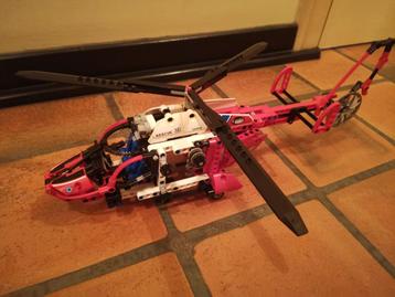 Lego technic Helikopter 8068 beschikbaar voor biedingen