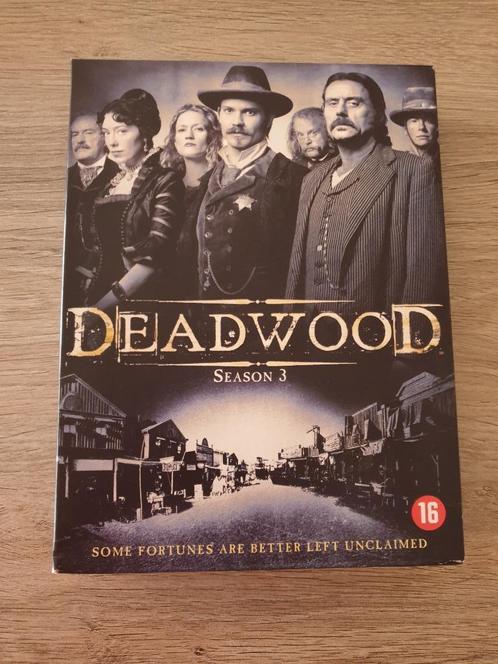 Deadwood seizoen 3, CD & DVD, DVD | TV & Séries télévisées, Enlèvement ou Envoi