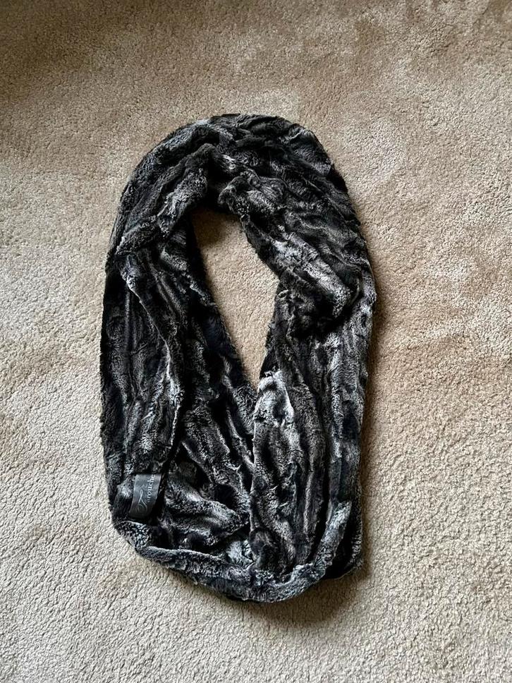 Sjaal met buizen van imitatiebont, Kleding | Dames, Mutsen, Sjaals en Handschoenen, Zo goed als nieuw, Sjaal, Ophalen