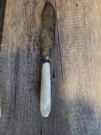 Oud zilverwerk met parelmoer handvat, Antiek en Kunst, Ophalen of Verzenden