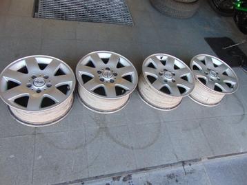 BMW Velgen 7jx16h2 4 stuks goede staat . 5x112 beschikbaar voor biedingen