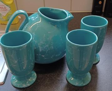 WAECHTERBACH: partybekers en -kan (blauw-wit  gemarmerd)) beschikbaar voor biedingen