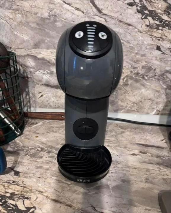 Machine à café Dolce Gusto (système à capsules), Electroménager, Cafetières, Comme neuf, Cafetière, Enlèvement ou Envoi