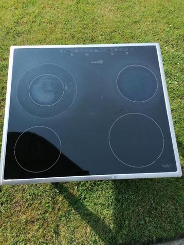 keramiche kookplaat beschikbaar voor biedingen