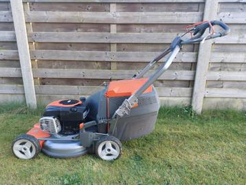 Husqvarna lc48e zelftrekker grasmaaier beschikbaar voor biedingen