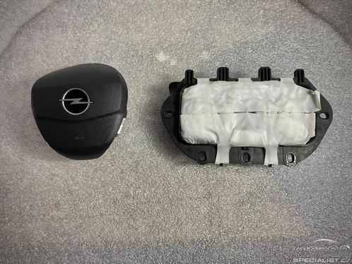 (Beschadiging stuurairbag zie foto) Corsa F (P2JO) 2024+ air, Auto-onderdelen, Dashboard en Schakelaars, Gebruikt, Ophalen of Verzenden