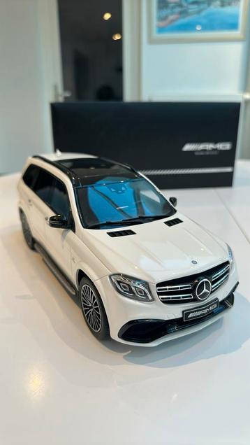 MERCEDES GLS 6.3 AMG 1/18 50 jaar AMG beschikbaar voor biedingen