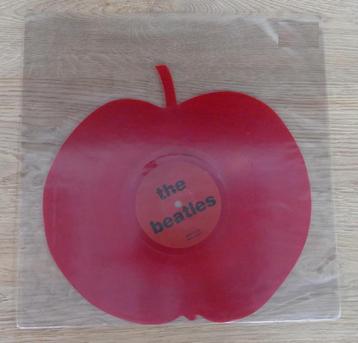10" SHAPE single - The Beatles beschikbaar voor biedingen