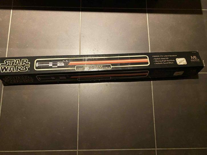 Star wars Master replicas Darth vader lightsaber 2002, Verzamelen, Star Wars, Zo goed als nieuw, Ophalen of Verzenden