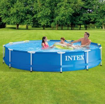 Intex zwembad met veel toebehoren beschikbaar voor biedingen
