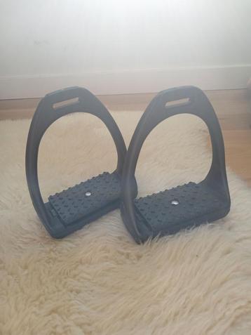 Compositi reflexx stijgbeugels met breed oppervlak! beschikbaar voor biedingen