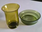 Groen vaasje en groen schaaltje, Antiek en Kunst, Antiek | Glaswerk en Kristal, Ophalen of Verzenden