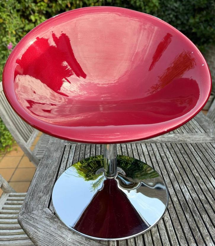 Imitatie Kartell "Egg Chair" kardinaalrood draaiend op voet, Verzamelen, Retro, Huis en Inrichting, Ophalen
