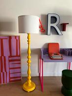 Mooie gele vloerlamp inkl. nieuwe lampkap, Ophalen, Zo goed als nieuw